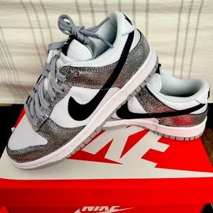 Nike Dunk Low Golden Gals